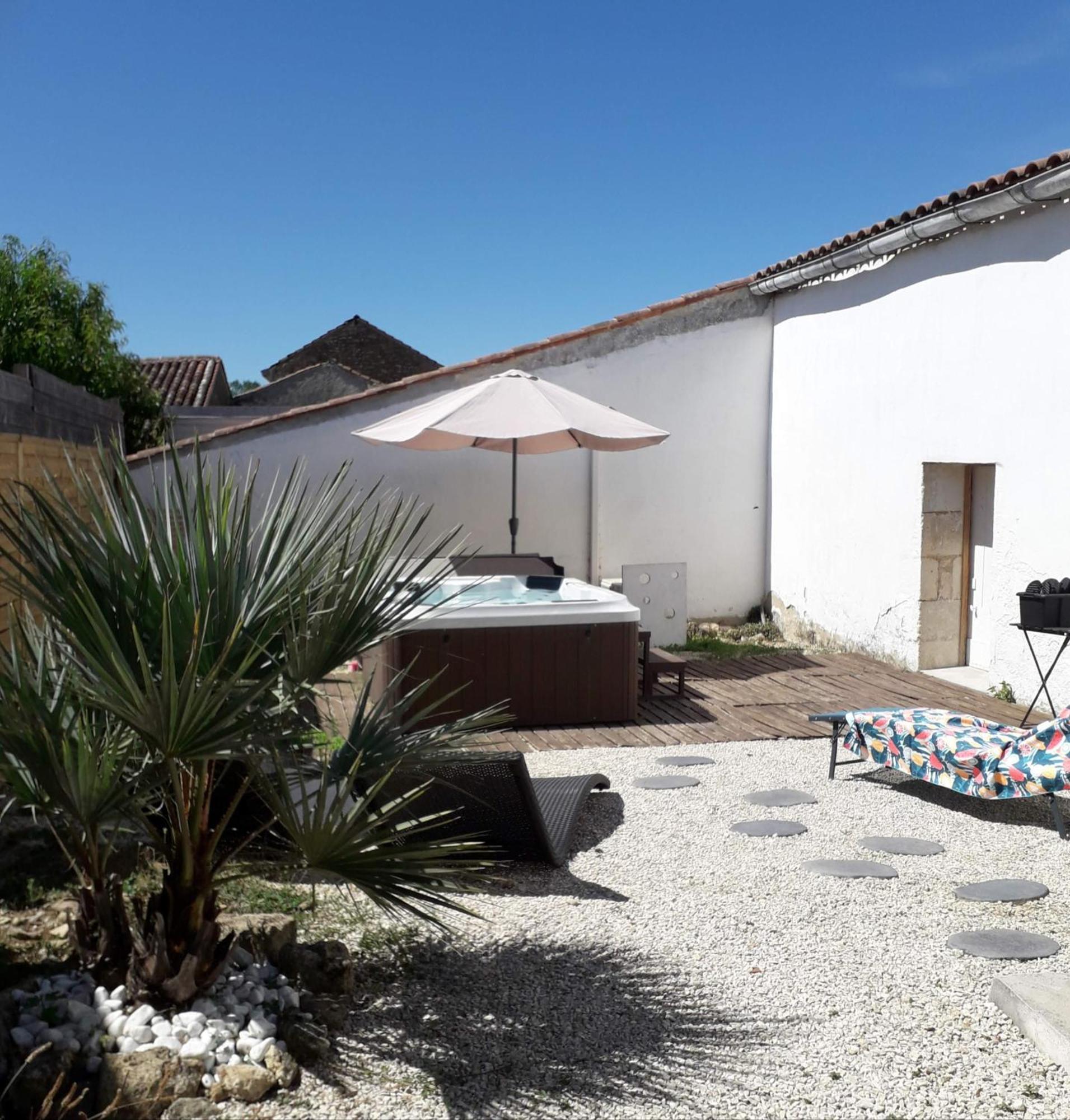 O Calme Hotel Brizambourg Exterior foto